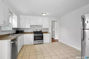 106 Clark St, Bridgeport, CT 06606 - Photo 18