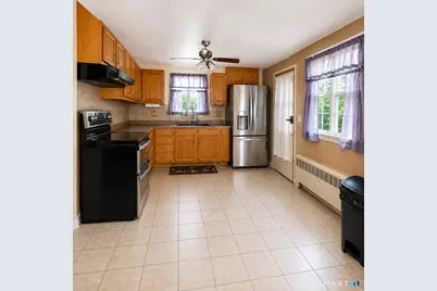 77 McClintock Street, New Britain, CT 06053 - Photo 6