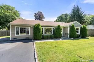 17 Winnipauk Dr, Norwalk, CT 06851 - Photo 2