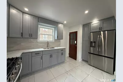 30 Hadley Street, Bridgeport, CT 06610 - Photo 8