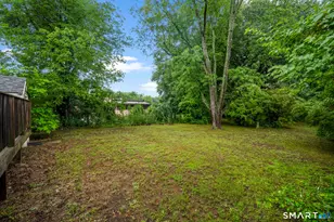 65 Old Windsor Rd, Bloomfield, CT 06002 - Photo 4