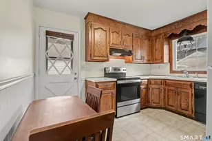 105 Catherine St, Stratford, CT 06615 - Photo 18