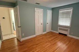81 Park Ave, Bloomfield, CT 06002 - Photo 6