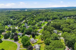 61 Broadleaf Cir, Windsor, CT 06095 - Photo 38