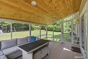 61 Broadleaf Cir, Windsor, CT 06095 - Photo 6