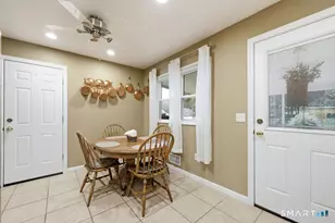 45 Annette Pl, Middletown, CT 06457 - Photo 10
