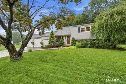 45 Annette Place, Middletown, CT 06457 - Photo 2