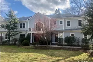 30 Stillview Rd, Stamford, CT 06902 - Photo 2