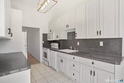 106 Southport Woods Drive #106, Fairfield, CT 06890 - Photo 4