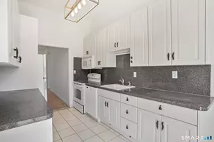 106 Southport Woods Drive, Fairfield, CT 06890 - Photo 4
