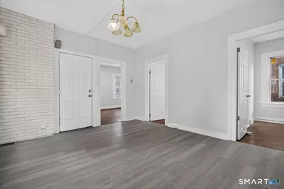 56 Bond Street, Hartford, CT 06114 - Photo 16