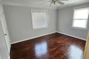 432 Pearl Harbor St, Bridgeport, CT 06610 - Photo 10