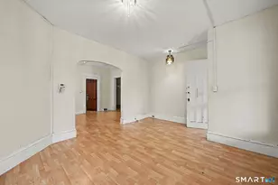 135 Sherwood Ave, Bridgeport, CT 06605 - Photo 12