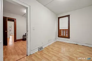 135 Sherwood Ave, Bridgeport, CT 06605 - Photo 20
