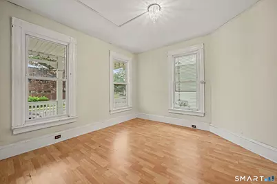 135 Sherwood Avenue, Bridgeport, CT 06605 - Photo 10
