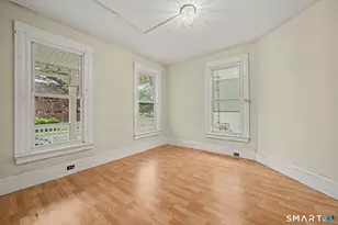 135 Sherwood Ave, Bridgeport, CT 06605 - Photo 10