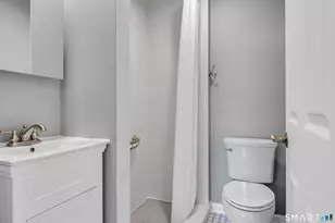 22 Victoria Dr, Branford, CT 06405 - Photo 20
