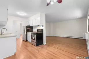 37 Enid St, Bridgeport, CT 06606 - Photo 20