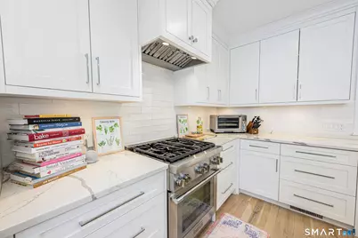 25 Beaumont Street #25, Fairfield, CT 06824 - Photo 4