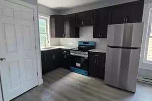 116 Locust St, Waterbury, CT 06704 - Photo 2