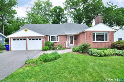 44 Miamis Road, West Hartford, CT 06117 - Photo 2