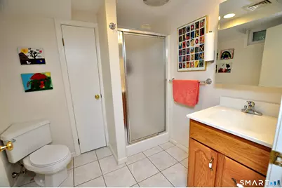 44 Miamis Road, West Hartford, CT 06117 - Photo 32