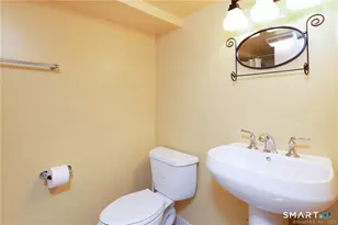 18 Osee Pl, Greenwich, CT 06807 - Photo 32