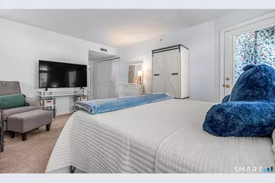 3250 Fairfield Avenue #110, Bridgeport, CT 06605 - Photo 28