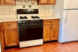140 Thompson St, East Haven, CT 06513 - Photo 14