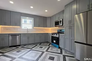 782 Center St, Wallingford, CT 06492 - Photo 2