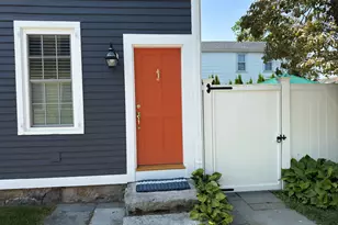 36 Broad St, Stonington, CT 06378 - Photo 4