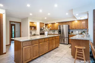 33 Saxon Woods, Avon, CT 06001 - Photo 16