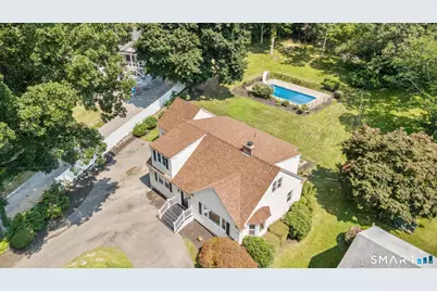 576 Huntington Street, Shelton, CT 06484 - Photo 2