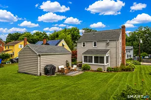 33 Edgemere Ave, West Hartford, CT 06110 - Photo 26