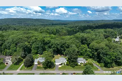 22 Canterbury Lane, Farmington, CT 06085 - Photo 4