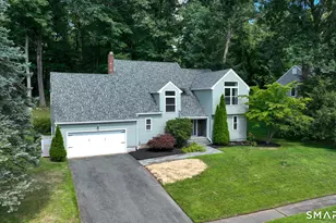 22 Canterbury Ln, Farmington, CT 06085 - Photo 2