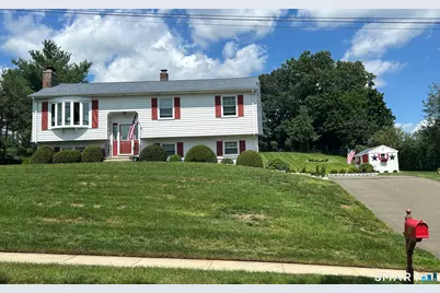 15 Flintlock Road, North Haven, CT 06473 - Photo 2