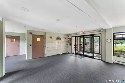 40 California Street #A17, Stratford, CT 06615 - Photo 2