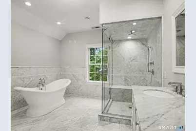 16 Overbrook Lane, Darien, CT 06820 - Photo 8