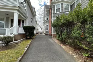 1928 Chapel St, New Haven, CT 06515 - Photo 24