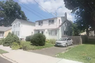 98 Holcomb Ave, Stamford, CT 06906 - Photo 2