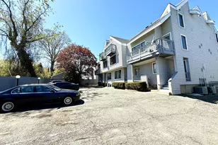 105 Tremont Ave, Bridgeport, CT 06606 - Photo 14