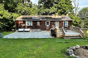 128 Rockwell Rd, Bethel, CT 06801 - Photo 4