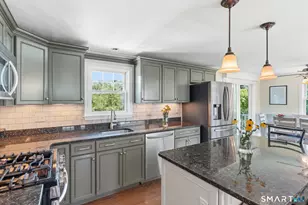 45 Biscayne Blvd, Old Lyme, CT 06371 - Photo 16