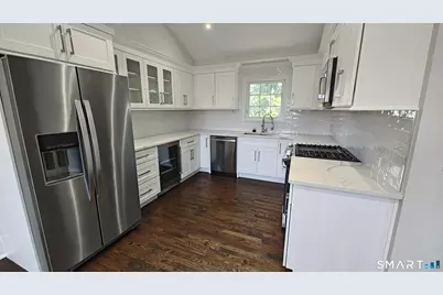 38 Poe Court, Fairfield, CT 06825 - Photo 1