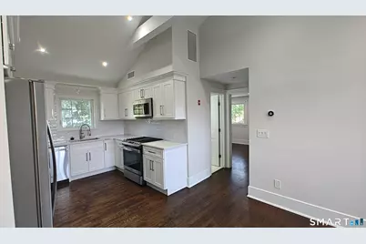 38 Poe Court, Fairfield, CT 06825 - Photo 2