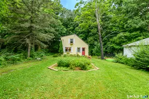 24 Yale Ave, Middlebury, CT 06762 - Photo 8