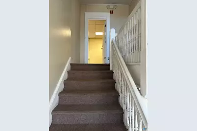 104 Gillett Street, Hartford, CT 06105 - Photo 10