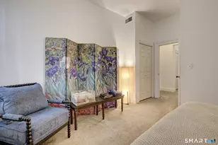33 Charter Oak Pl, Hartford, CT 06106 - Photo 28