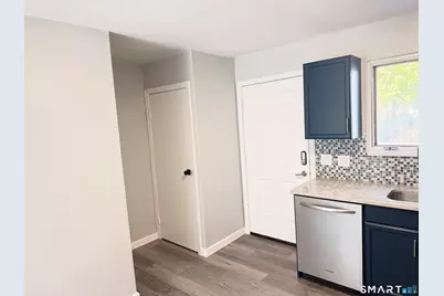 17 Enfield Street #17, Hartford, CT 06112 - Photo 8